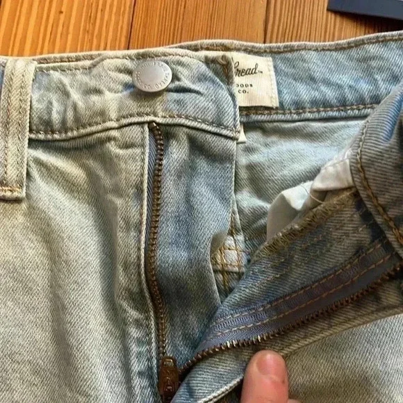 NWT Universal Thread denim light wash mini skirt - Picture 6 of 9